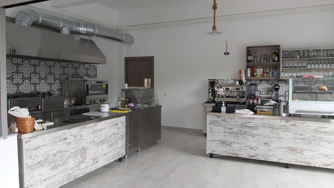 Stelios House Apartment อัสโปรวาลตา ภายนอก รูปภาพ