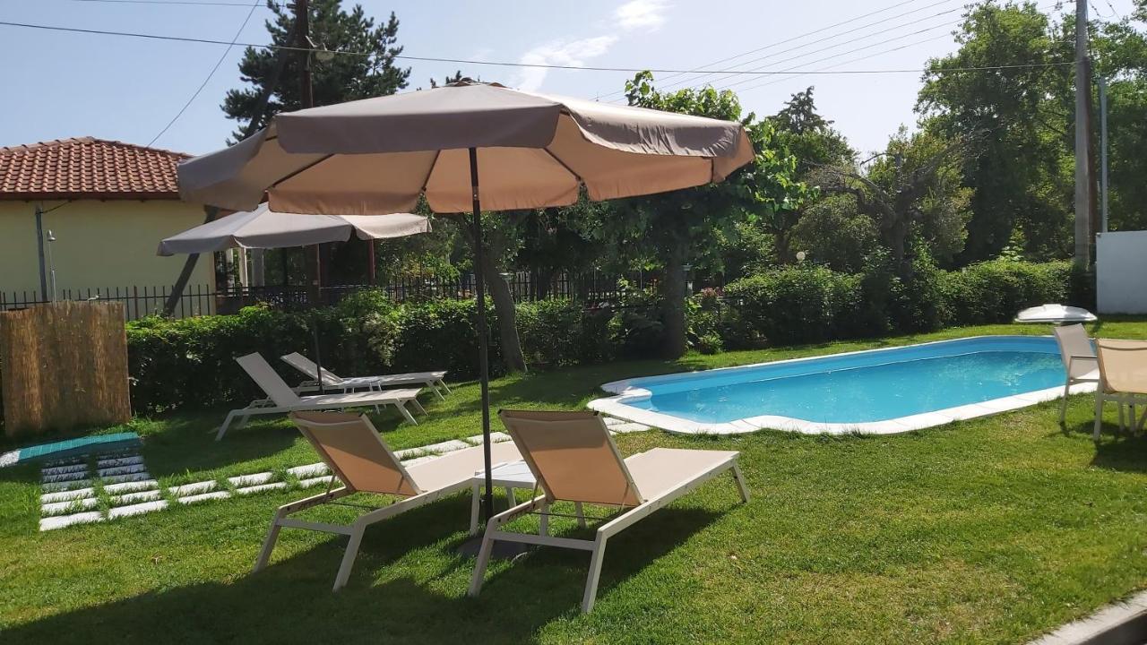 Stelios House Apartment อัสโปรวาลตา ภายนอก รูปภาพ
